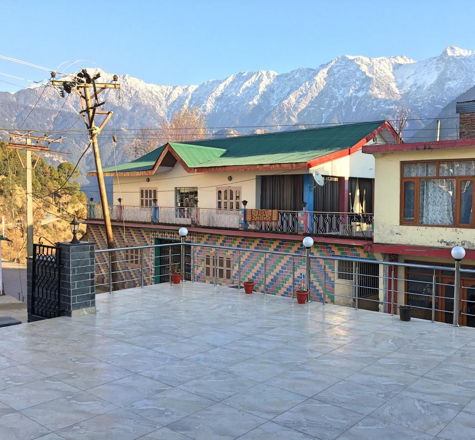 Ess & Bee Resorts دارامشالا المظهر الخارجي الصورة